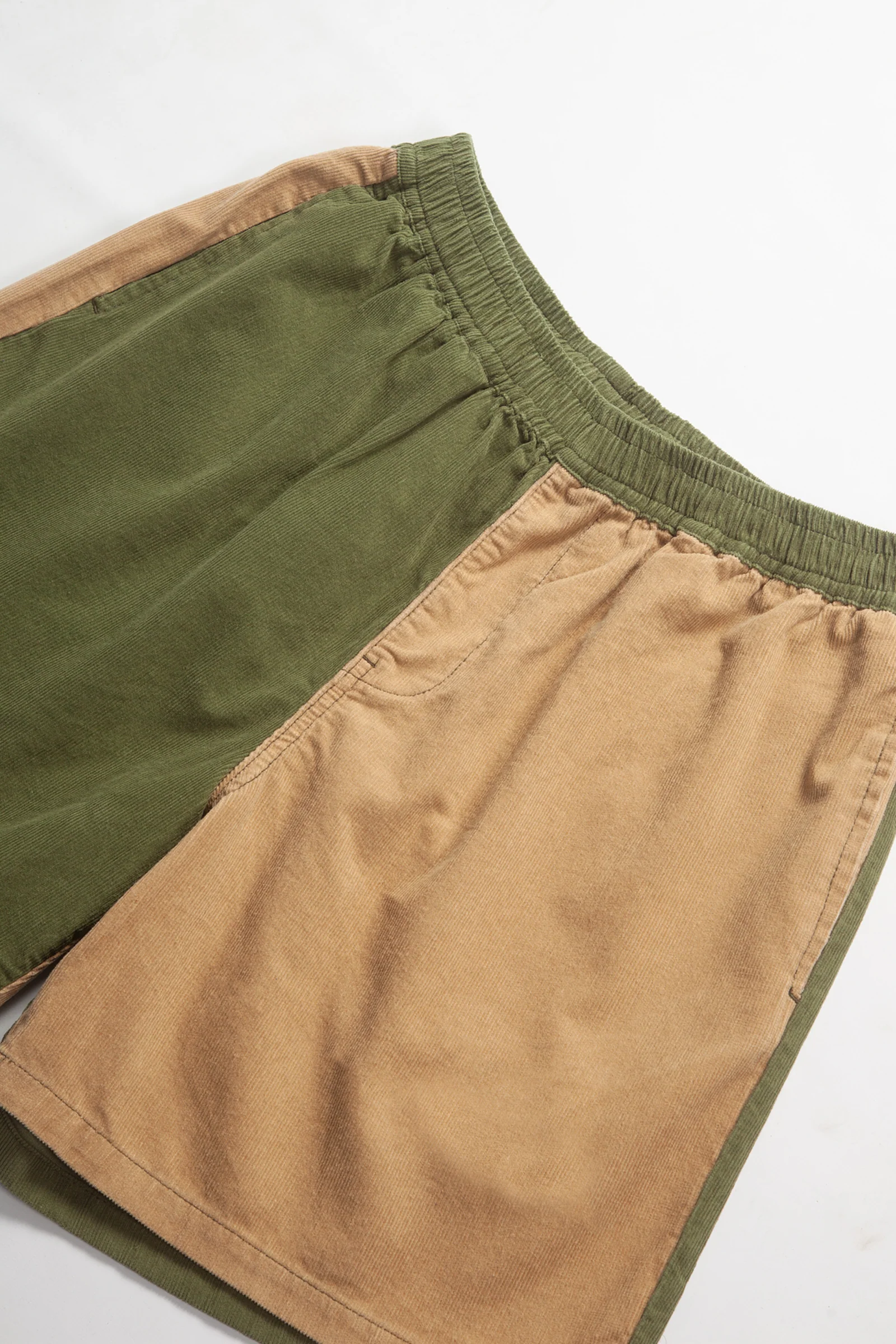 Blacksmith - Corduroy Easy Shorts - Olive/Tan - Image 2