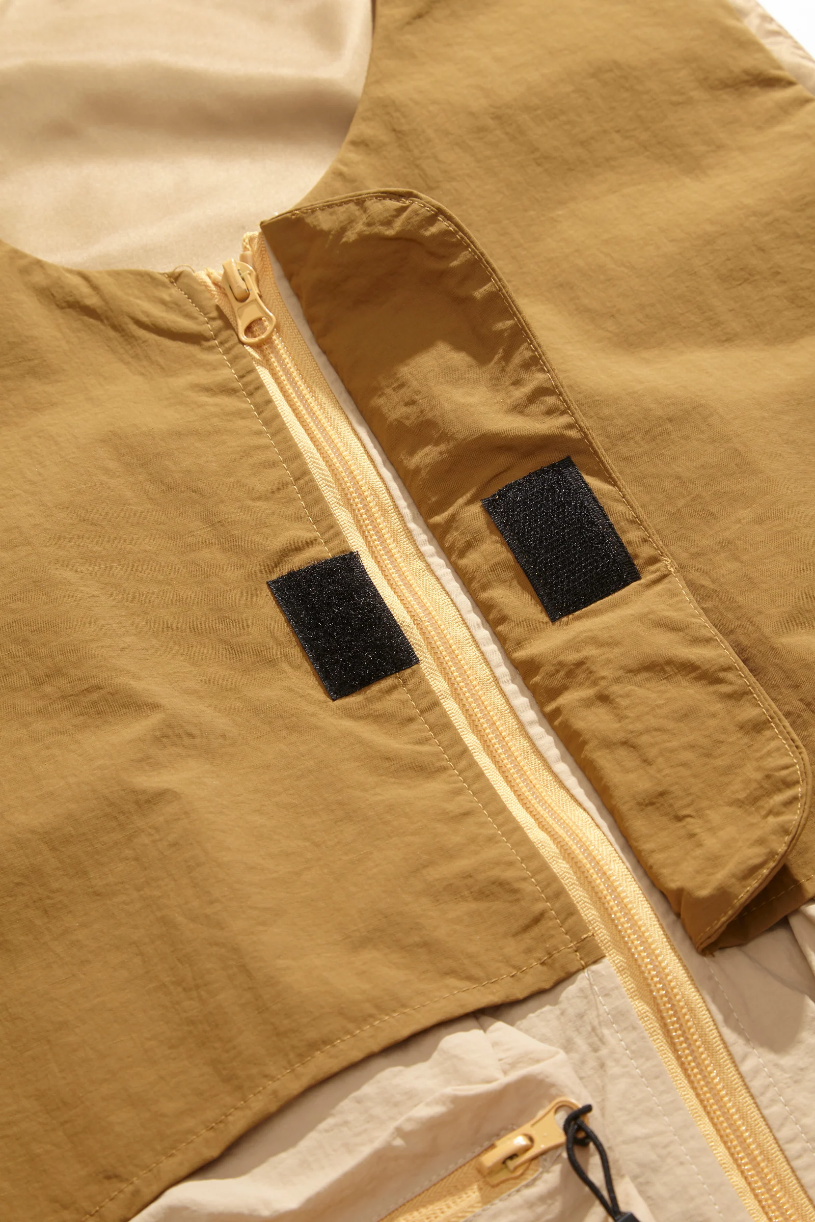 Blacksmith - Crinkle Nylon Vest - Coffee - Image 3