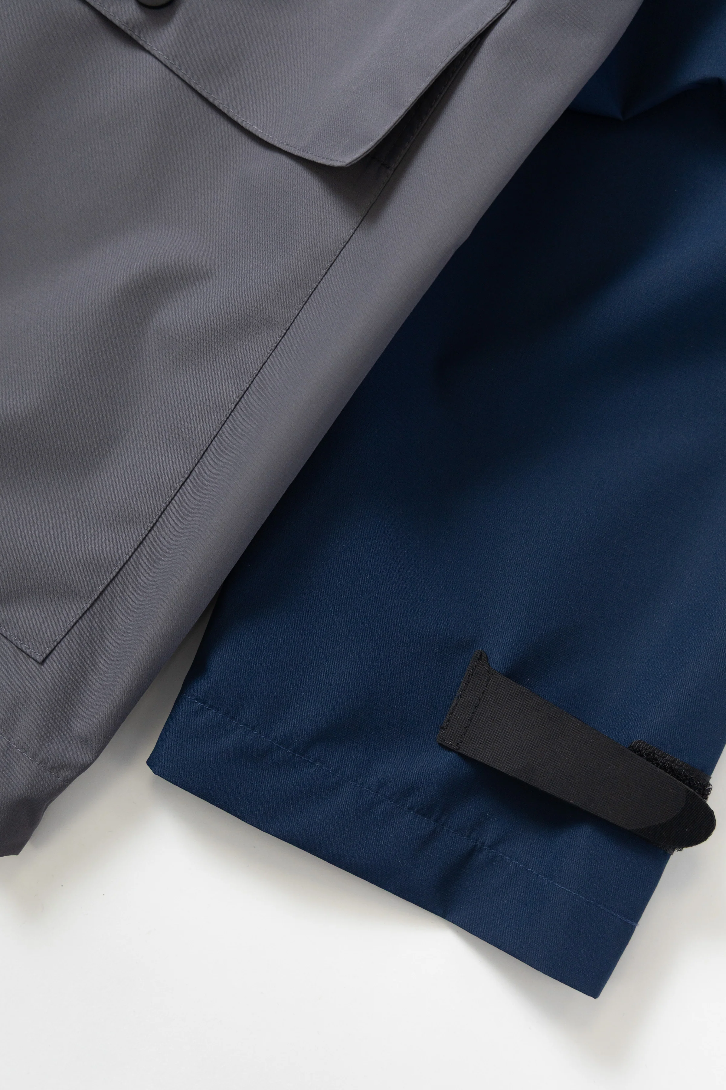 Blacksmith - Multi Pocket Shell Jacket - Navy/Grey - Image 9