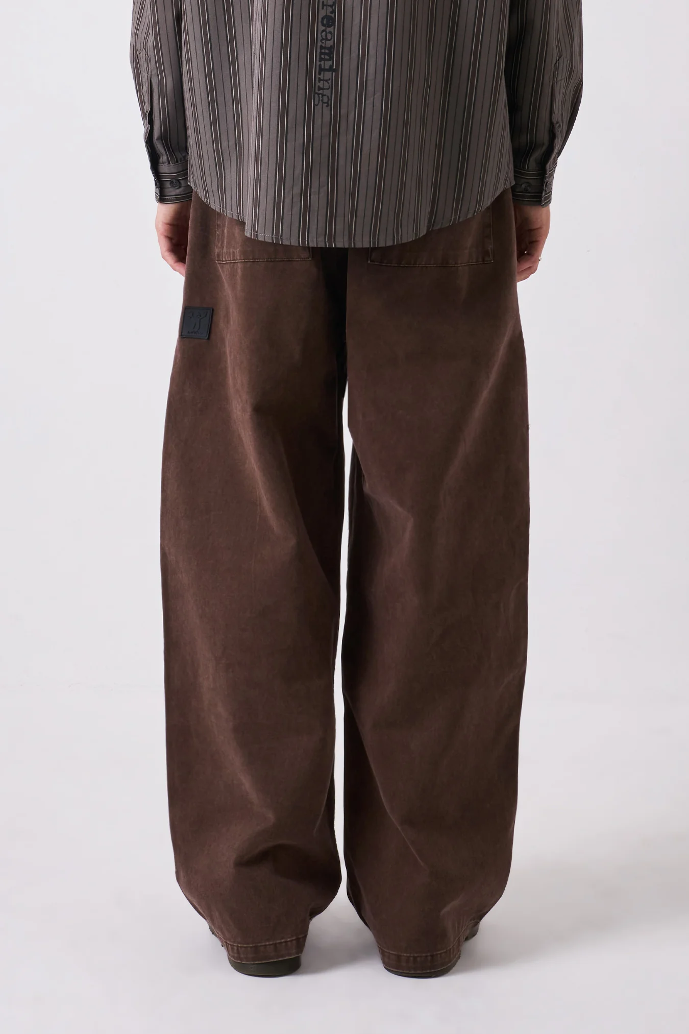 Candice - Earth Washed Pleated Pants - Brown - Image 3