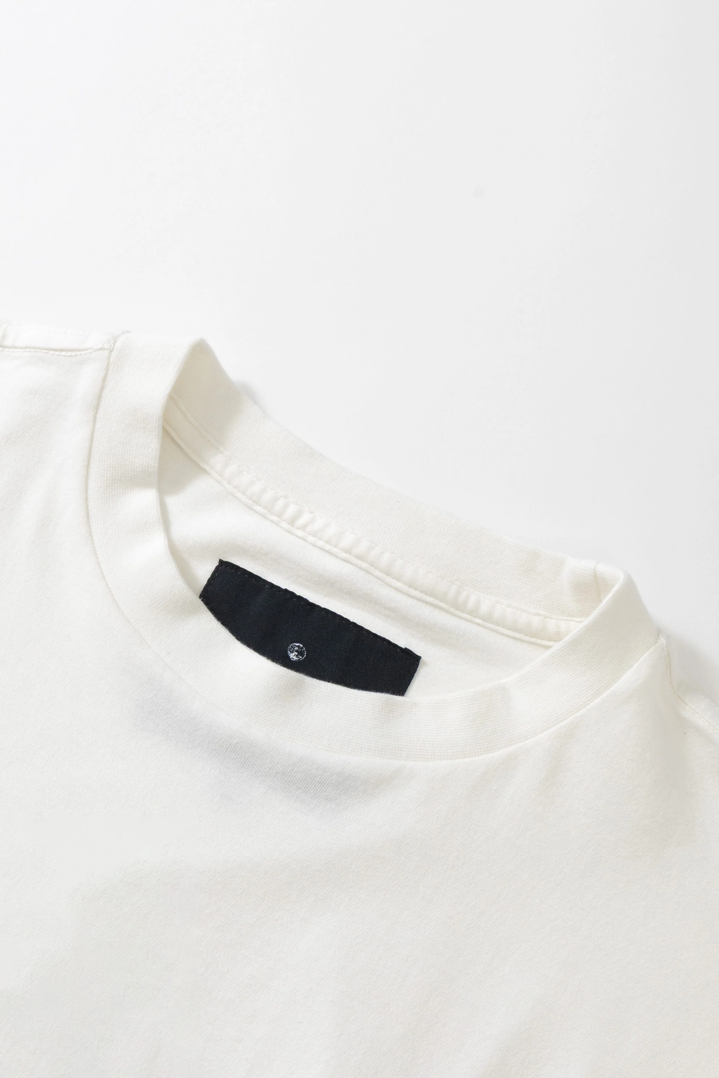 Earth People - Headless Chicken Tee - Off White - Image 2