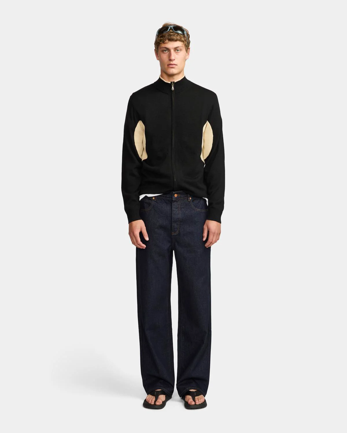 Larriet - Gains Knit - Black - Image 2