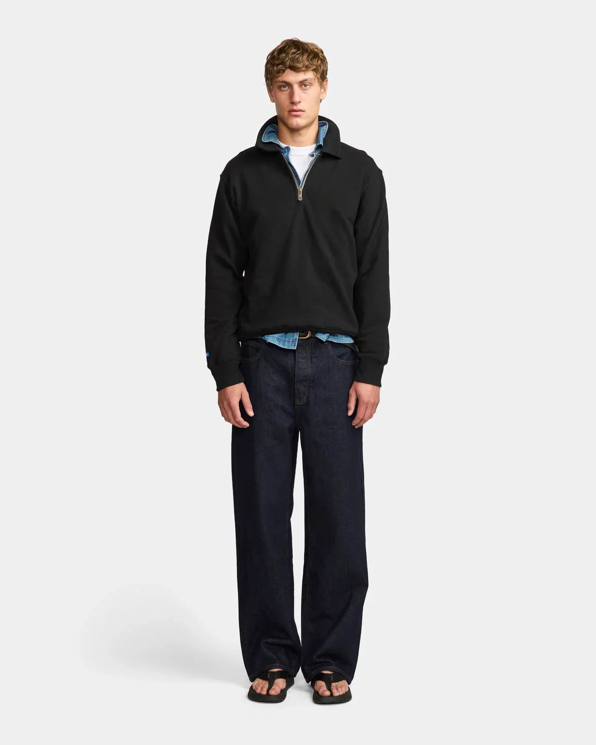Larriet - Maus 1/4 Zip Fleece - Black - Image 2