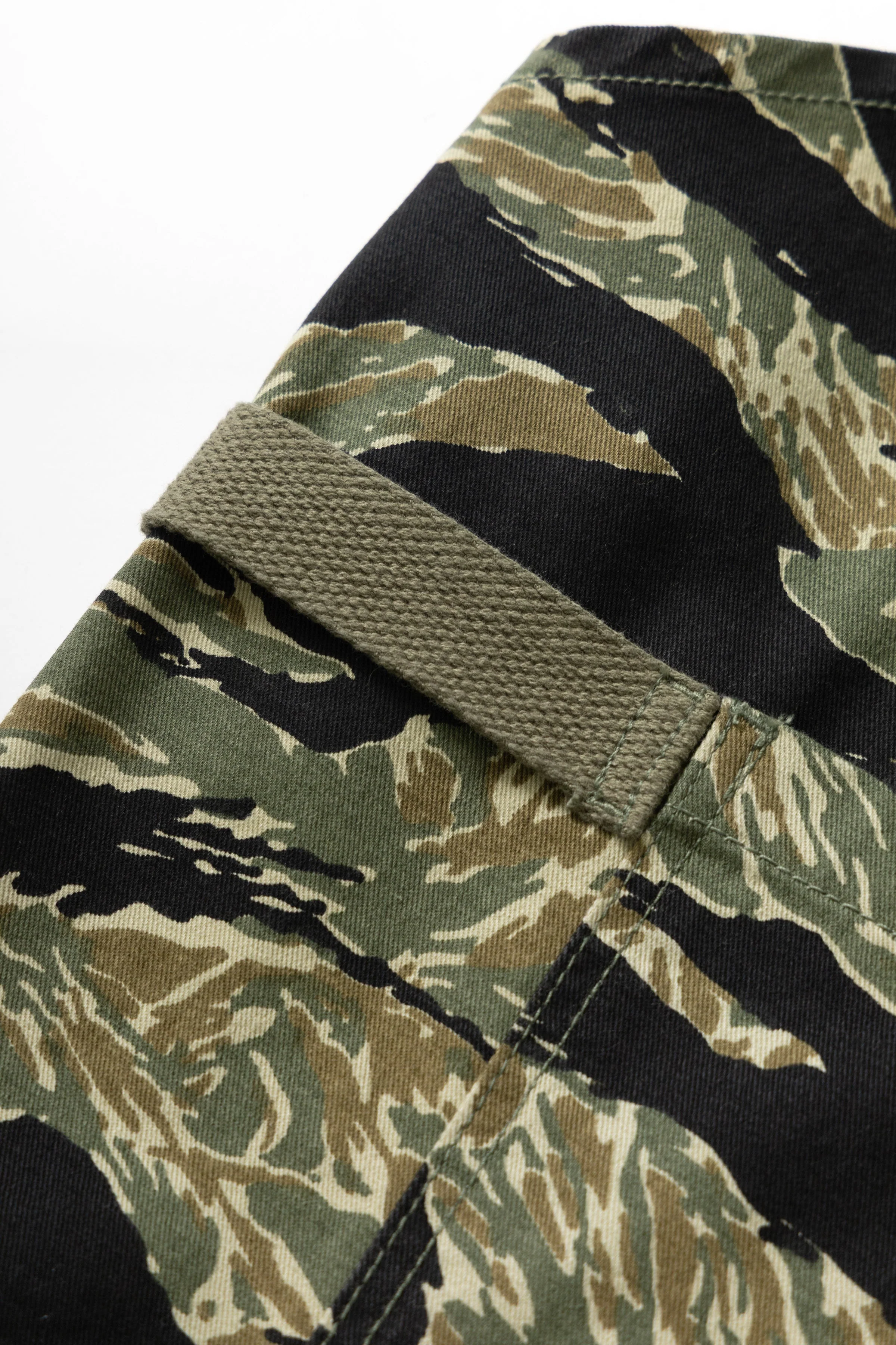 Service Works - Patterned Apron - Tiger Stripe - Image 4