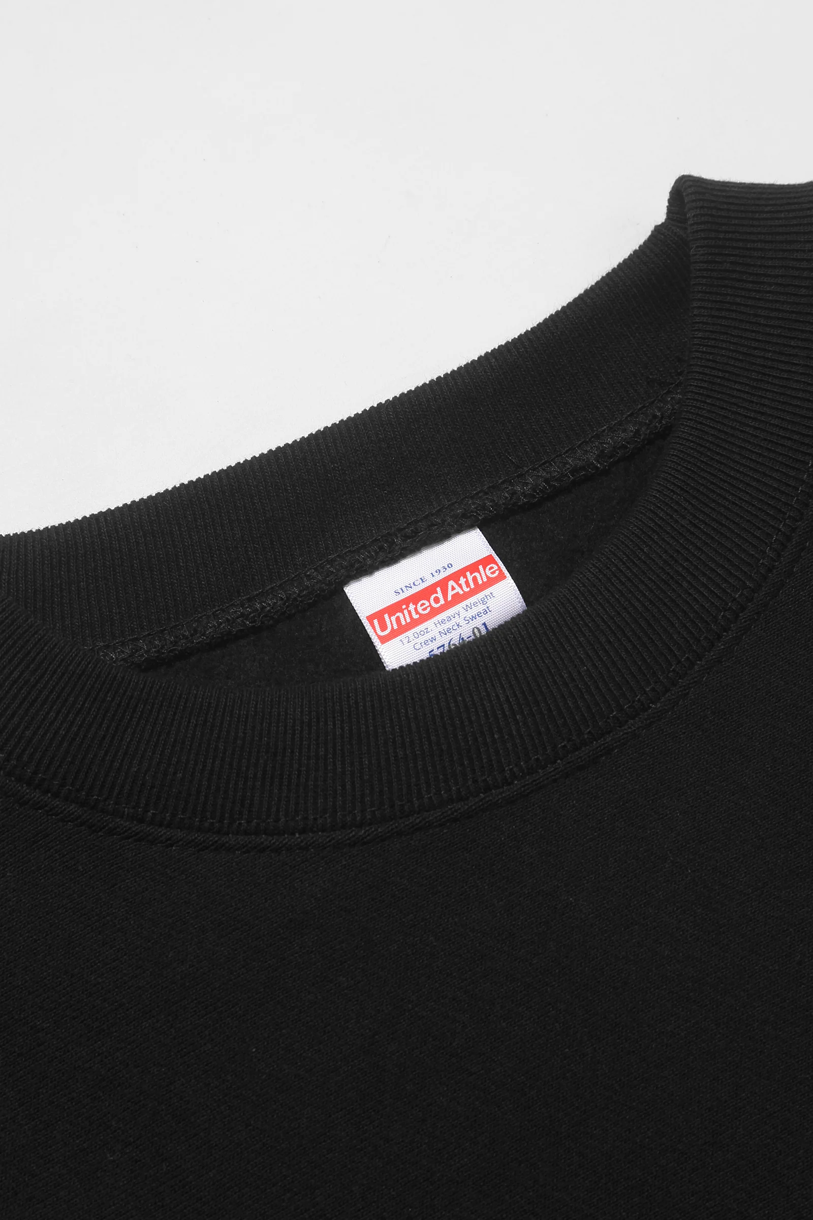 United Athle - 5764 12oz Heavyweight Sweatshirt - Black - Image 2