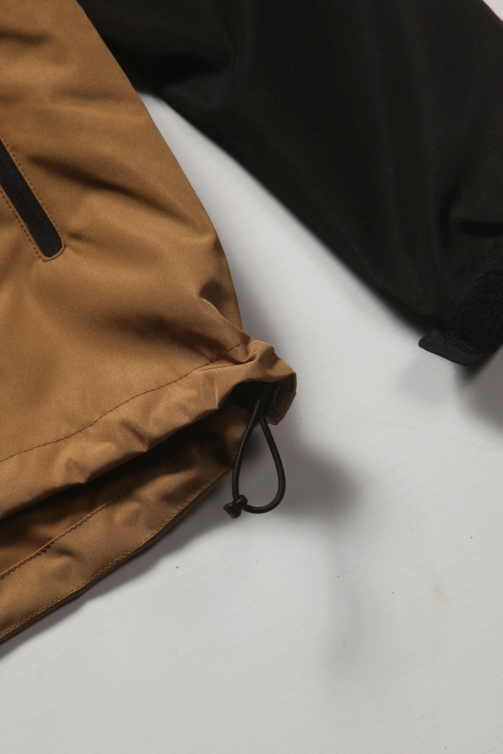 United Athle - 7489 Two Tone Shell Parka - Tan/Black - Image 5